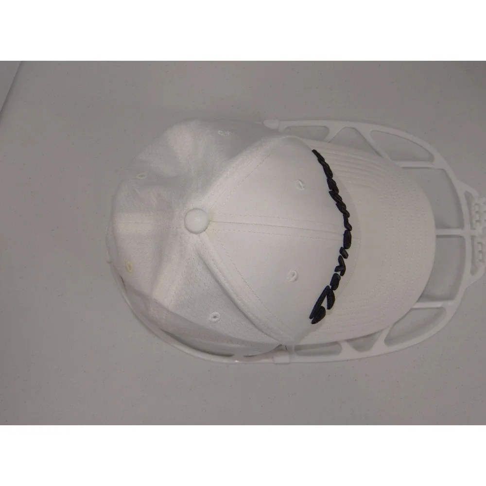 TaylorMade A-Flex Golf Hat White Black Embroidered Stretch Fit Cap S/M 3548